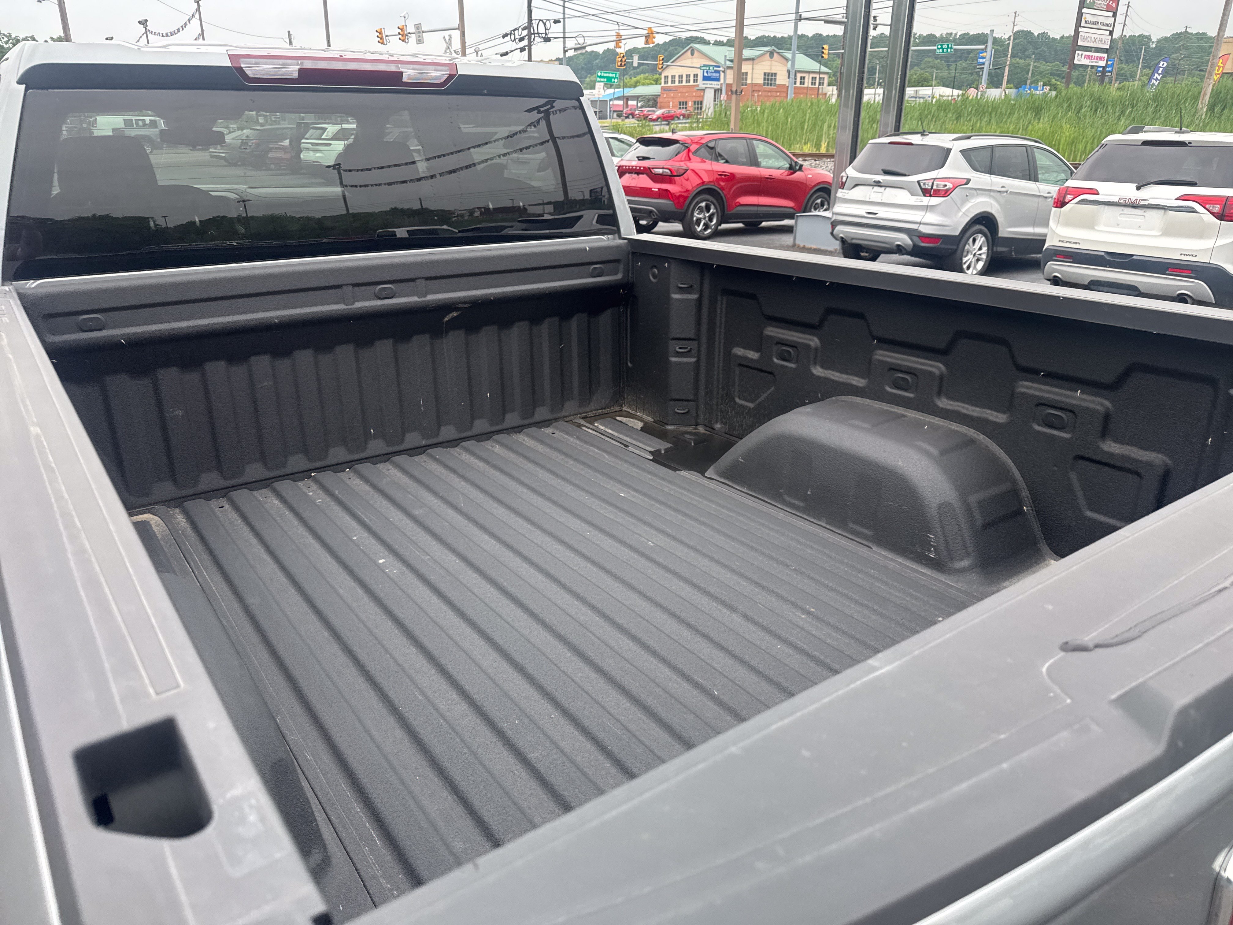 Used 2024 GMC Sierra 1500 Pro w/ Graphite Edition AWD/4WD image 5