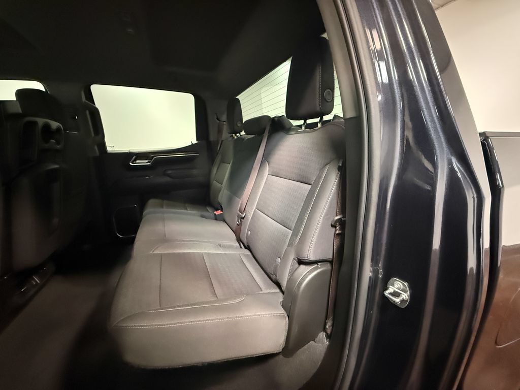 Used 2023 Chevrolet Silverado 1500 LT AWD/4WD image 8