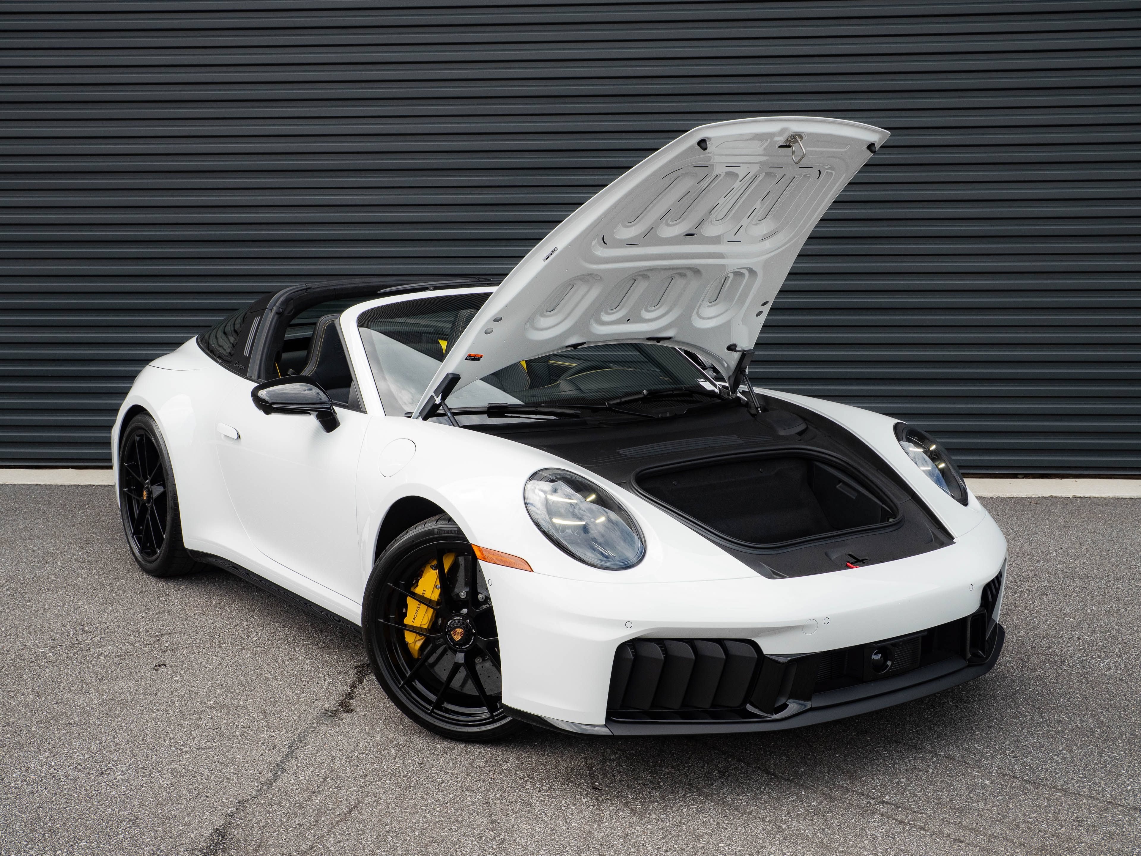 Certified 2026 Porsche 911 Targa 4 GTS AWD/4WD image 26