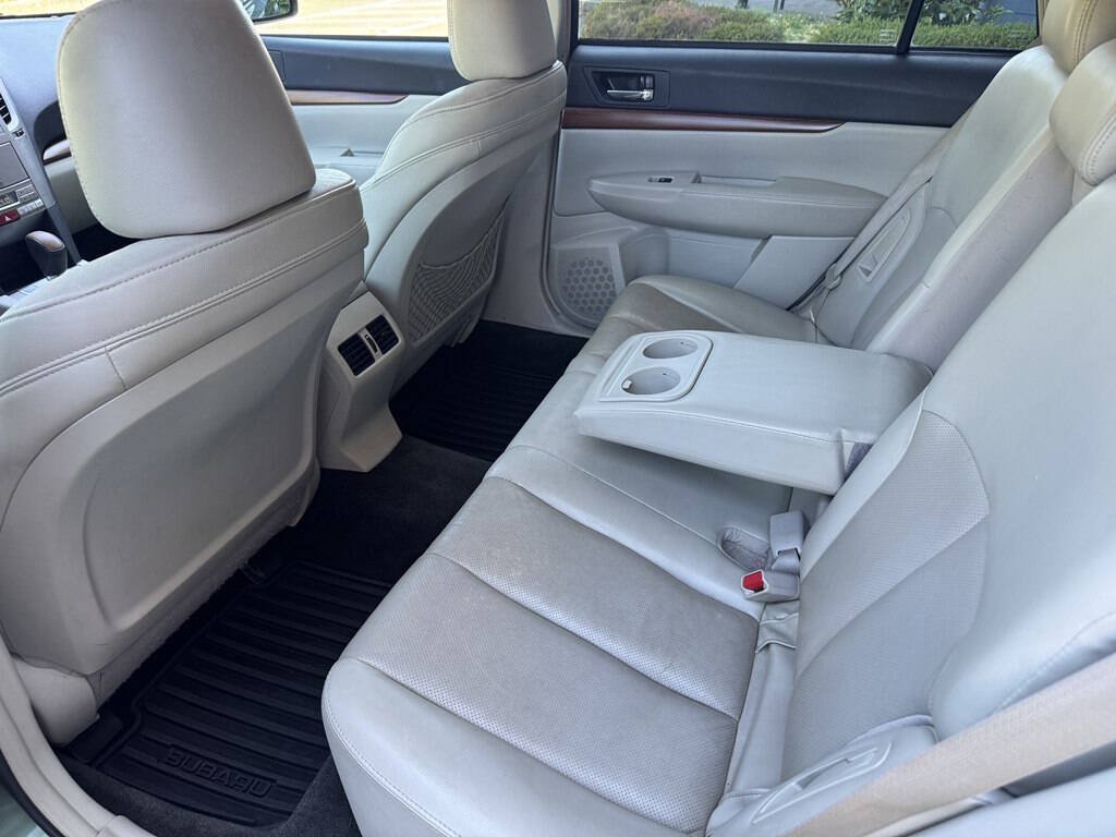Used 2014 Subaru Outback 2.5i Limited AWD/4WD image 17