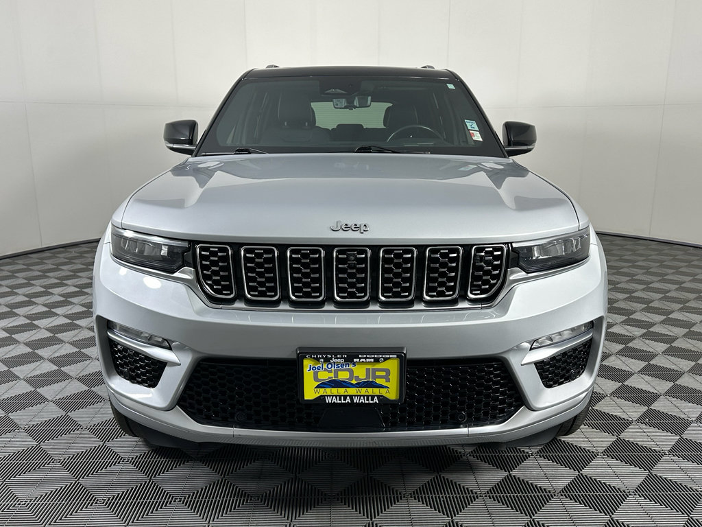 Used 2022 Jeep Grand Cherokee Summit AWD/4WD image 5