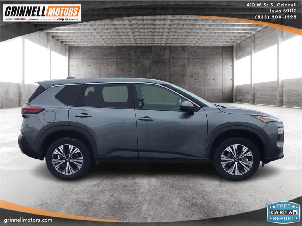 Used 2023 Nissan Rogue SV image 4