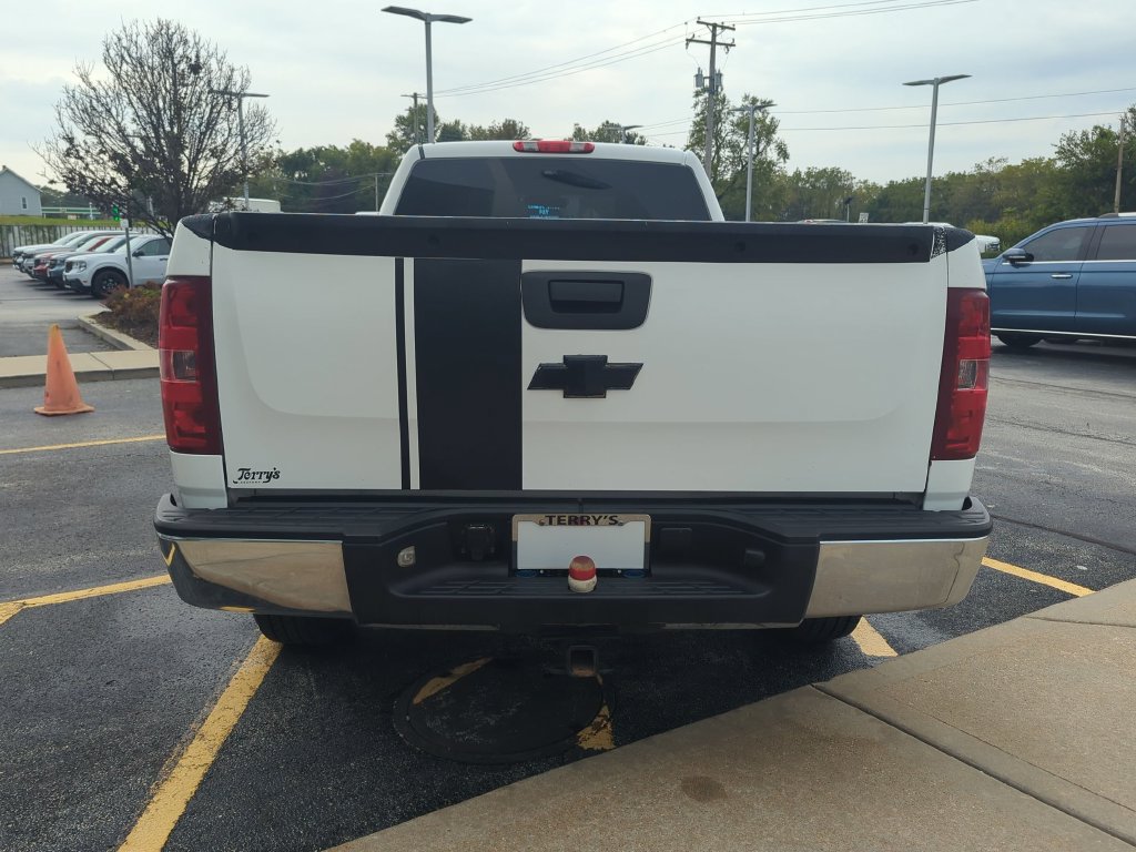 Used 2013 Chevrolet Silverado 1500 W/T RWD image 4