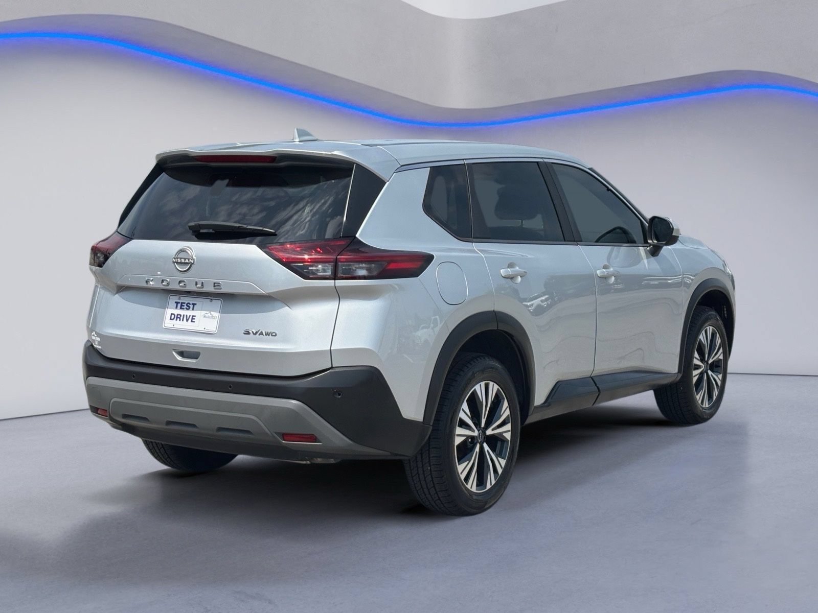 Used 2023 Nissan Rogue SV AWD/4WD image 3