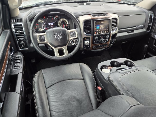 Used 2016 RAM 1500 Laramie w/ Convenience Group AWD/4WD image 9