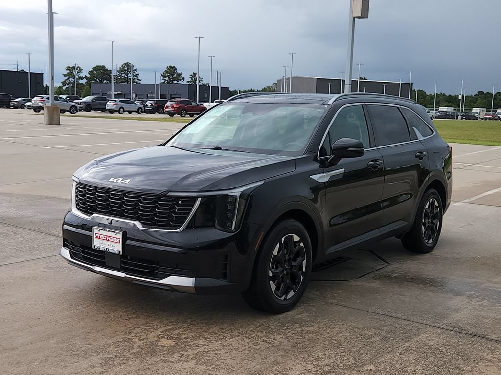 Used 2024 Kia Sorento S w/ Panoramic Sunroof Package FWD image 9