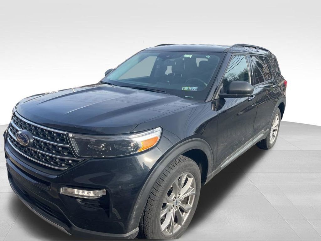 Used 2023 Ford Explorer XLT w/ Equipment Group 202A image 28