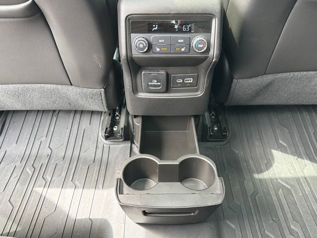 Used 2023 GMC Acadia SLT w/ Technology Package AWD/4WD image 36