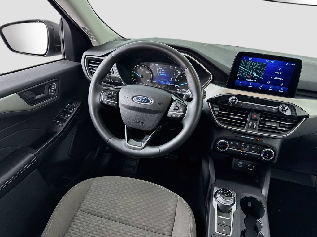 Used 2022 Ford Escape SE w/ Convenience Package FWD image 14