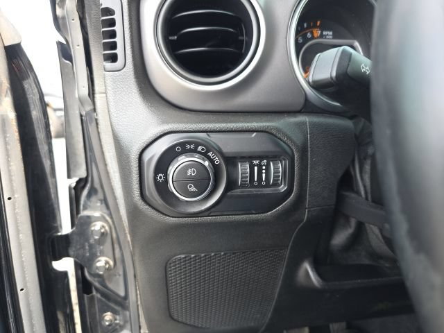 Used 2021 Jeep Gladiator Sport AWD/4WD image 20