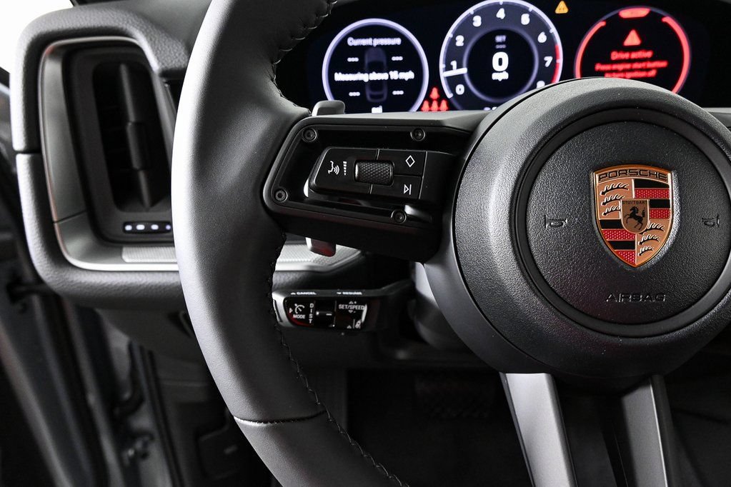 Used 2026 Porsche Cayenne Coupe AWD/4WD image 10