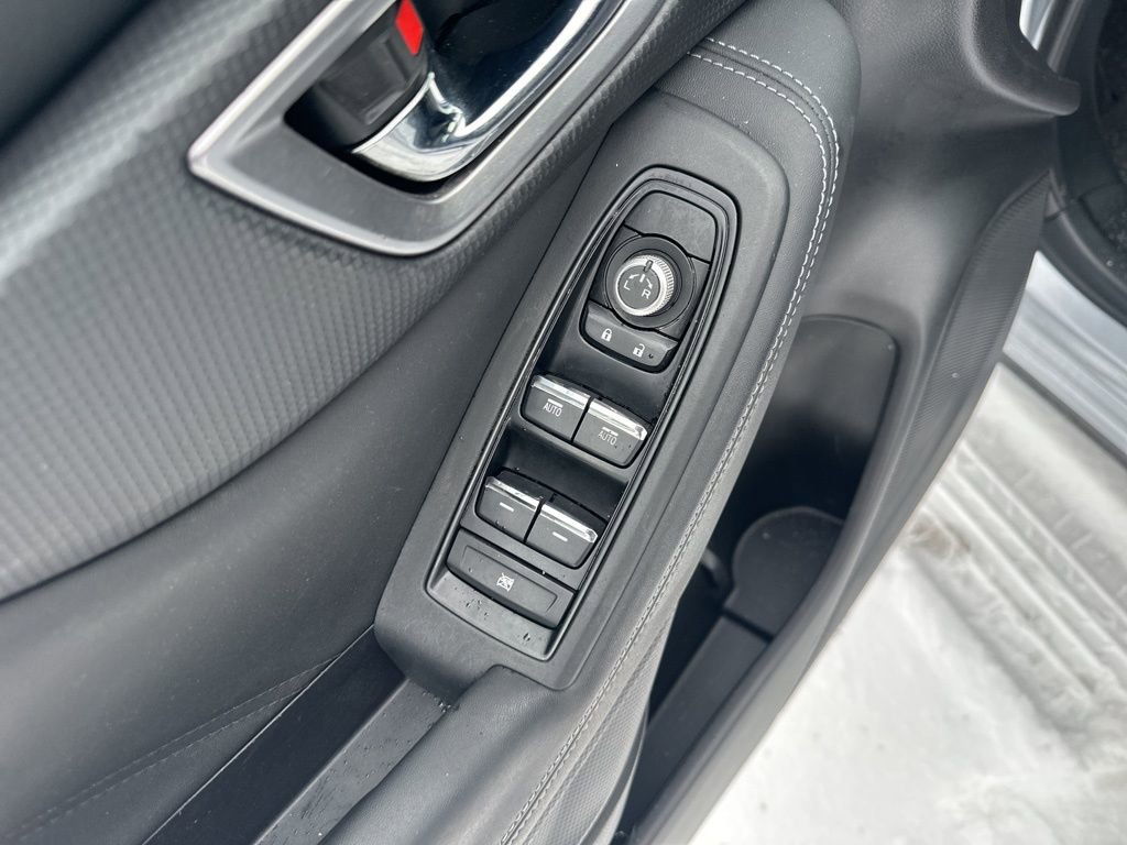 Used 2020 Subaru Forester Limited image 10