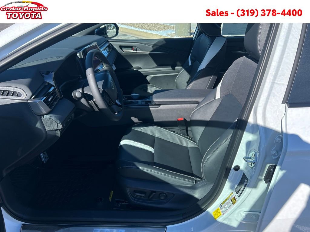 New 2026 Toyota Camry Hybrid image 9