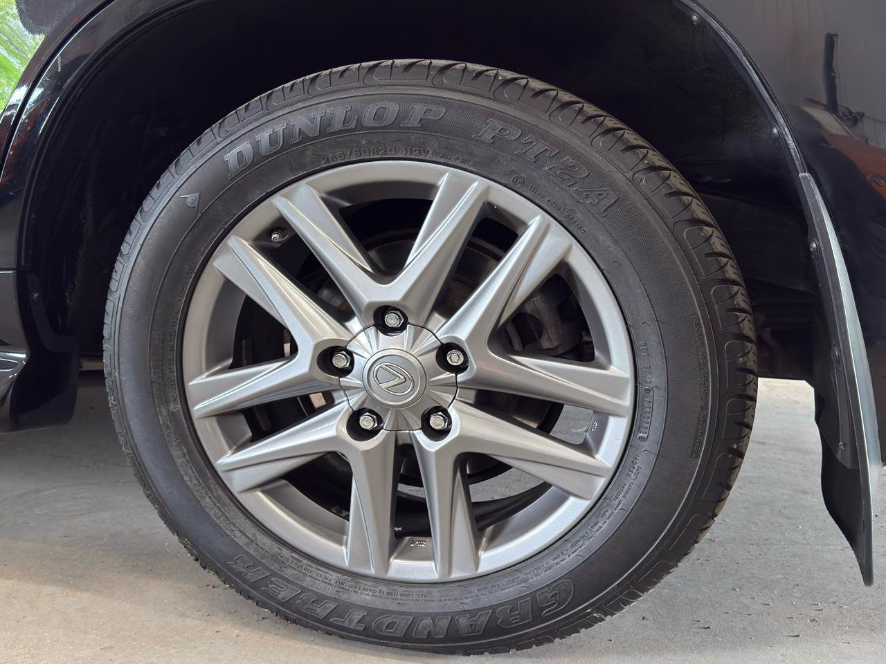 Used 2013 Lexus LX 570 4WD image 52