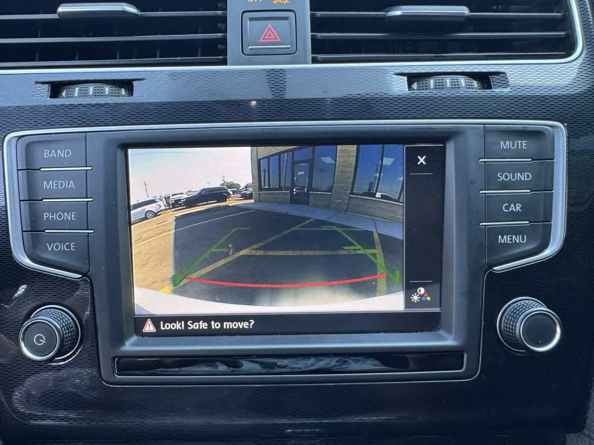 Used 2016 Volkswagen GTI S image 22