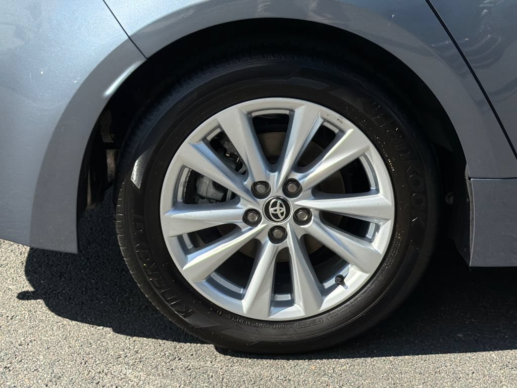 Used 2025 Toyota Corolla LE w/ LE Premium Package FWD image 7