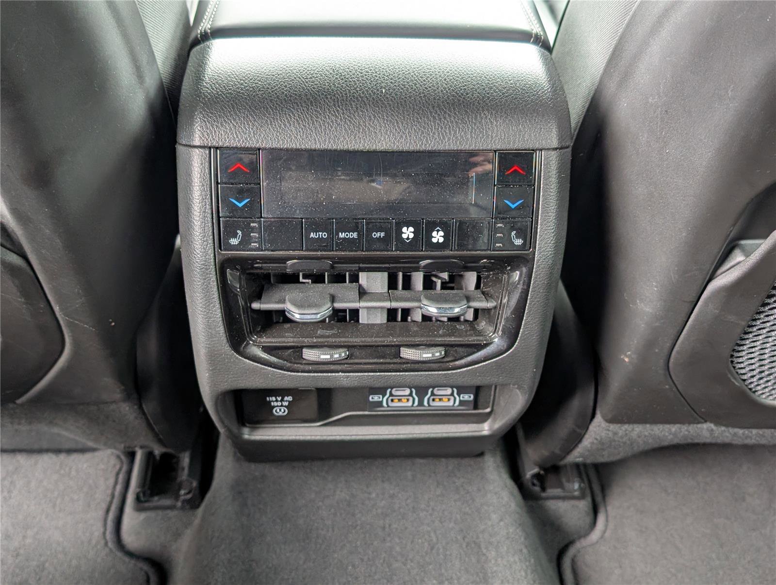 Used 2023 Jeep Grand Cherokee Overland w/ Advanced Protech Group III image 15