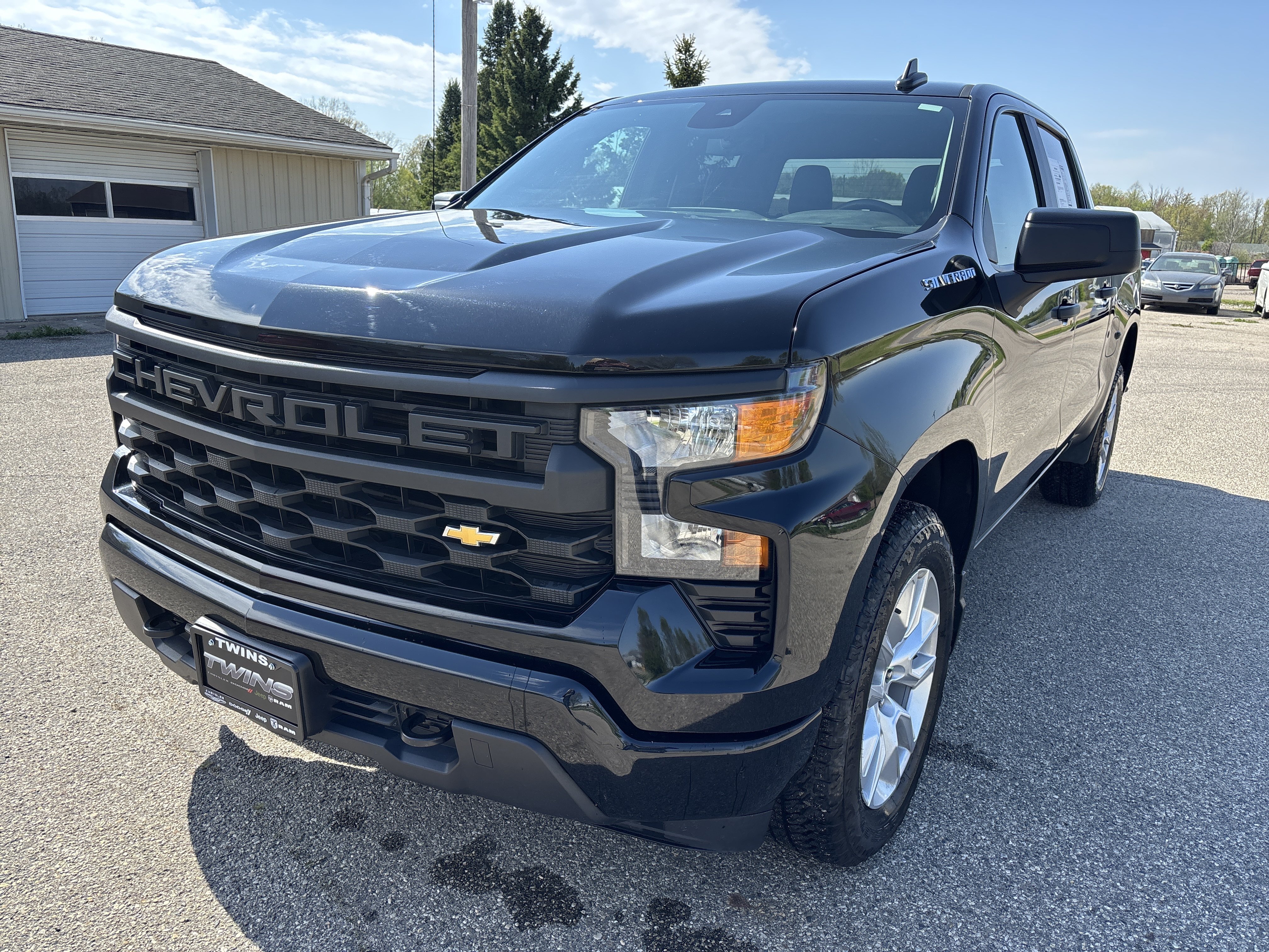 Used 2024 Chevrolet Silverado 1500 Custom AWD/4WD image 4