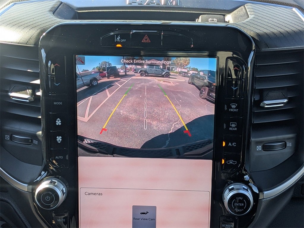 New 2026 RAM 1500 4x4 Crew Cab image 33