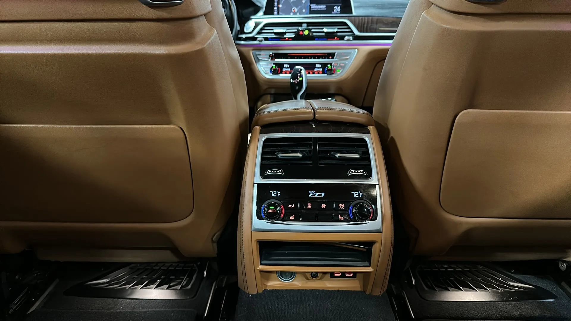 Used 2020 BMW 750i xDrive w/ Executive Package image 23