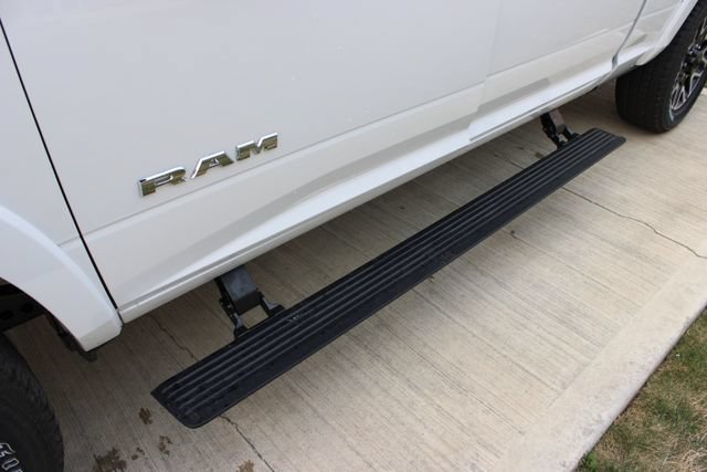 New 2026 RAM 2500 Limited AWD/4WD image 40