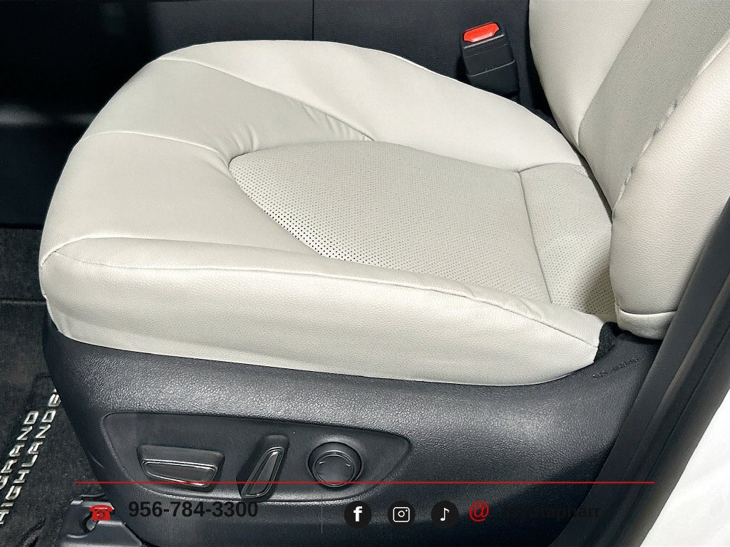 New 2026 Toyota Grand Highlander FWD image 19
