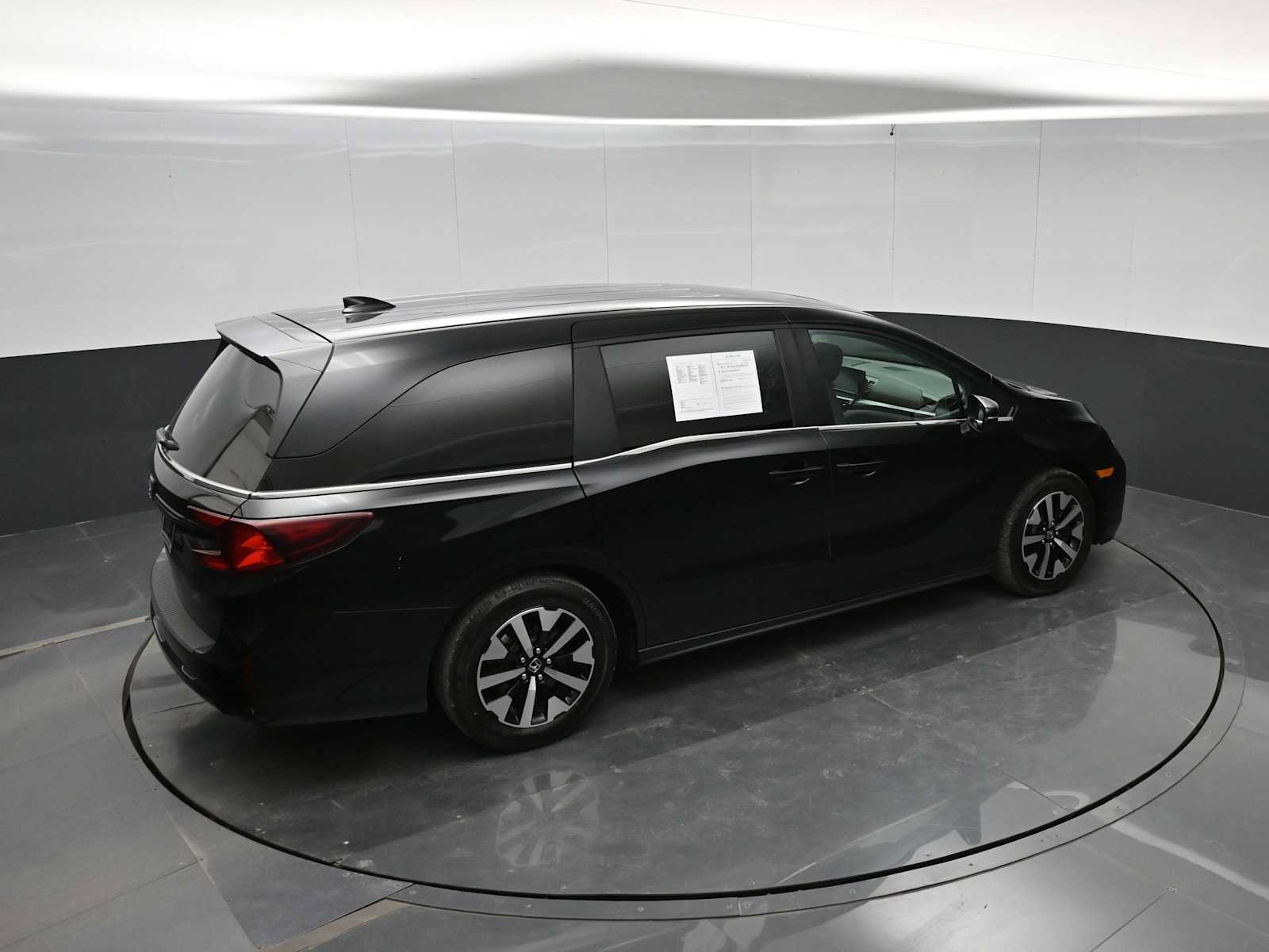 Used 2025 Honda Odyssey EX-L image 36