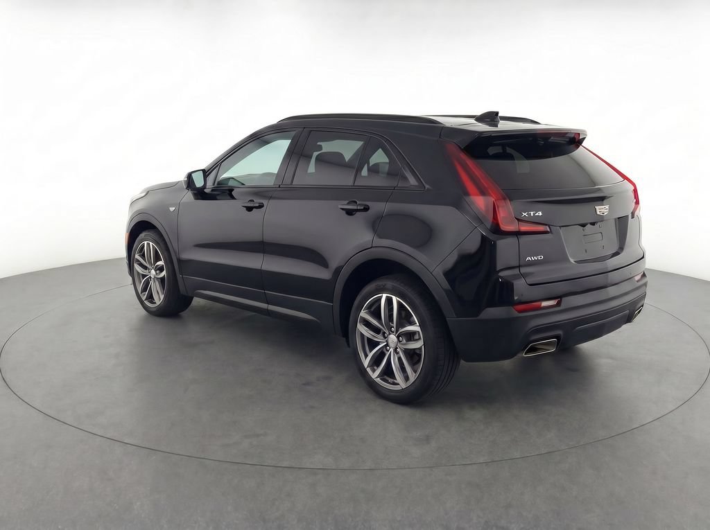 Used 2022 Cadillac XT4 Sport w/ Comfort Package AWD/4WD image 3