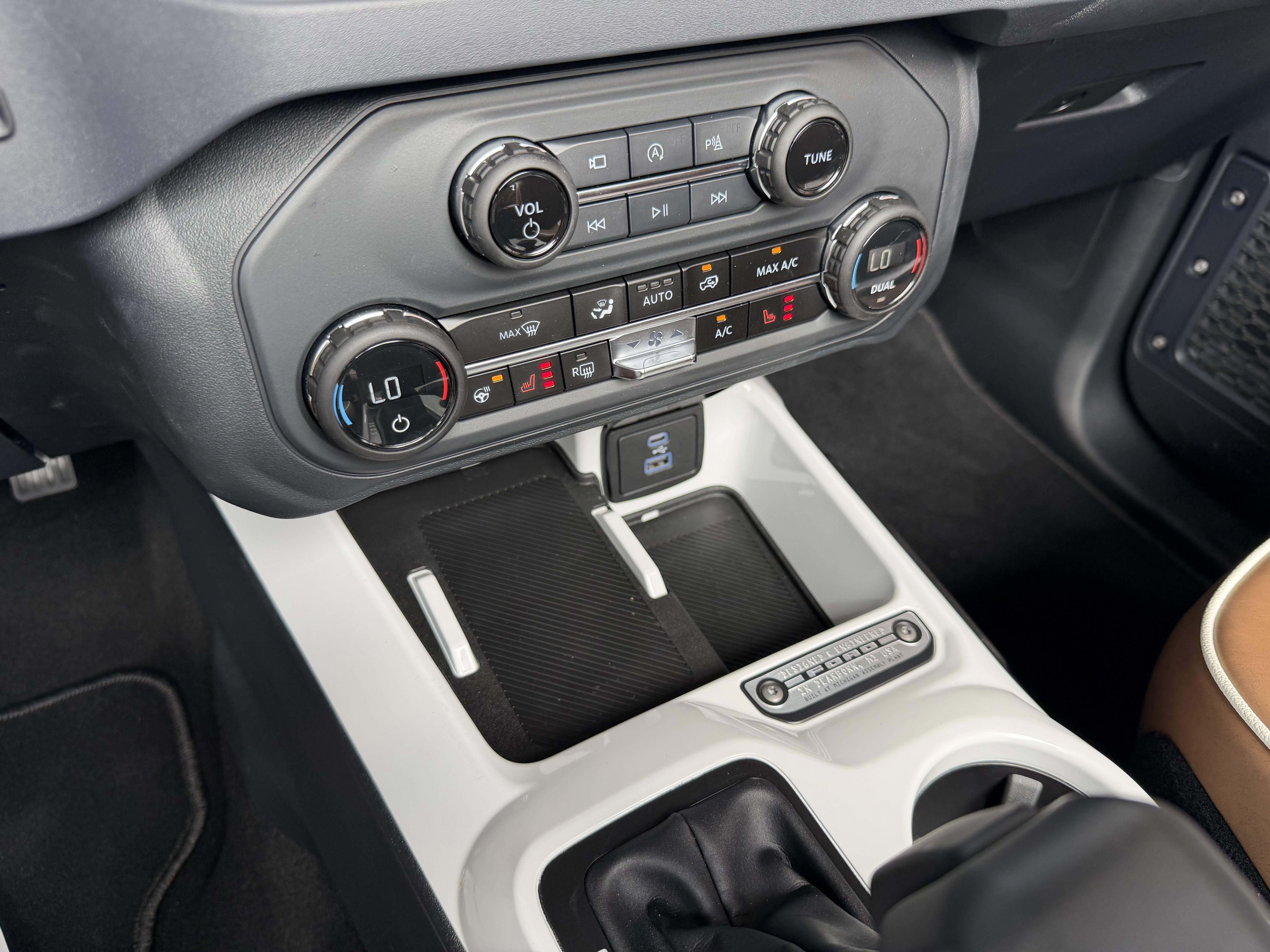 Used 2025 Ford Bronco Outer Banks AWD/4WD image 42