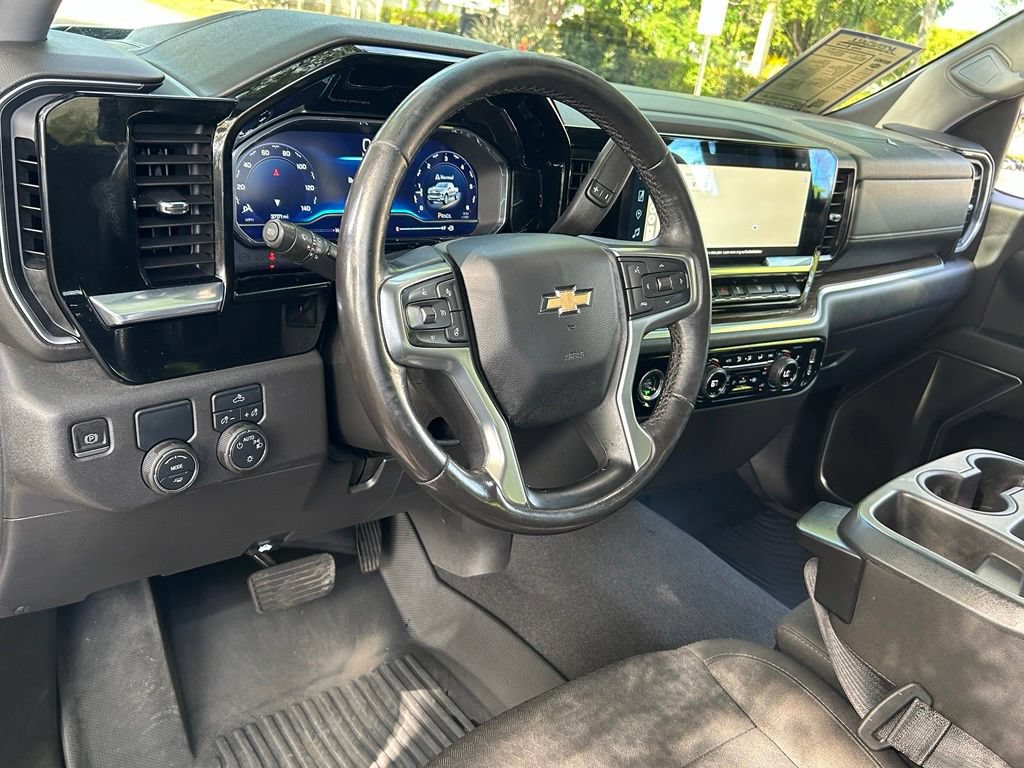 Used 2022 Chevrolet Silverado 1500 LT RWD image 18