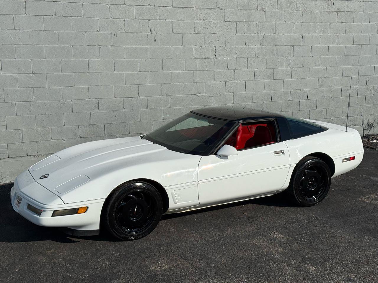 Used 1996 Chevrolet Corvette Coupe RWD image 35