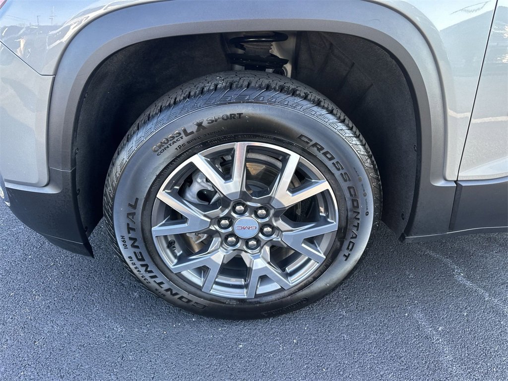 Used 2023 GMC Acadia SLT w/ Preferred Package image 10