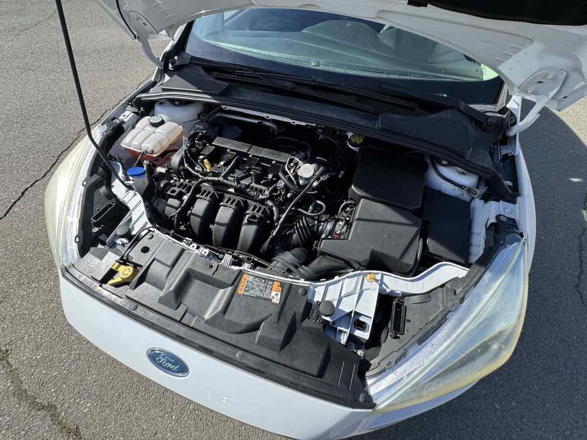 Used 2016 Ford Focus SE FWD image 39