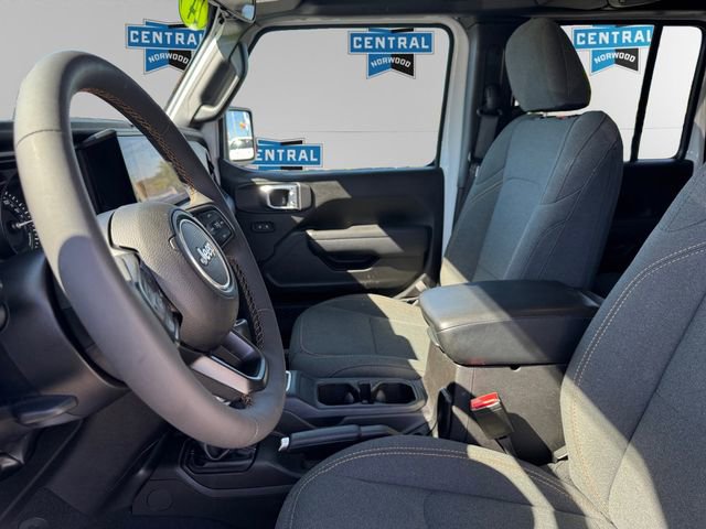 Used 2024 Jeep Wrangler Unlimited image 10