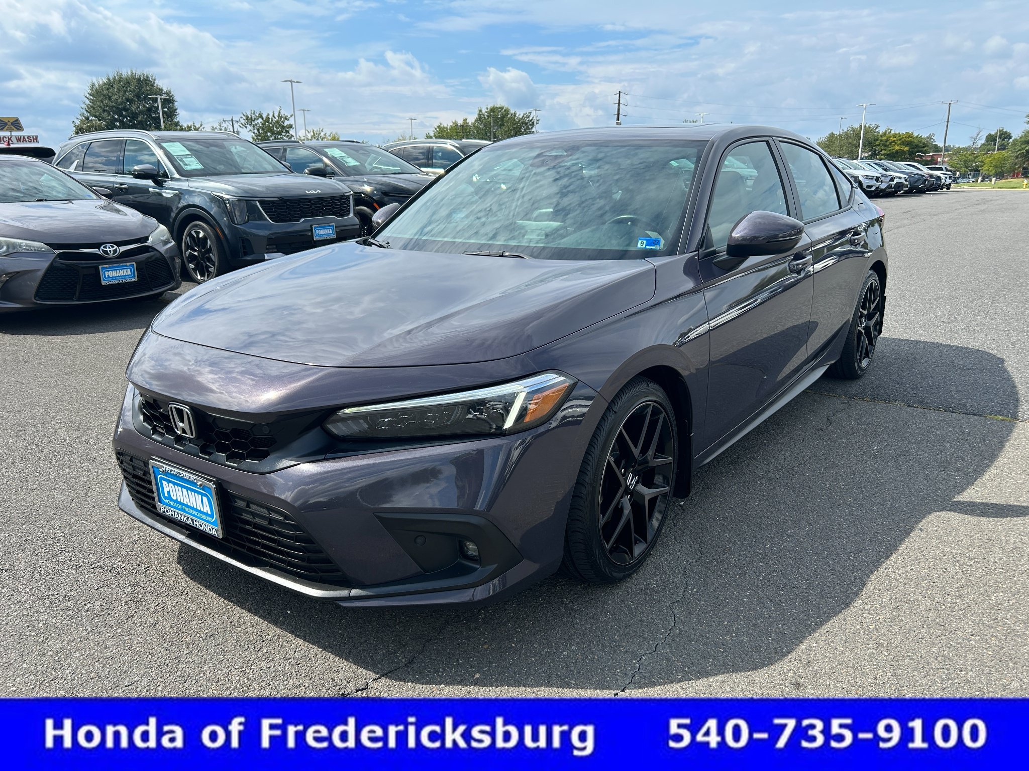 Used 2024 Honda Civic Sport Touring image 2