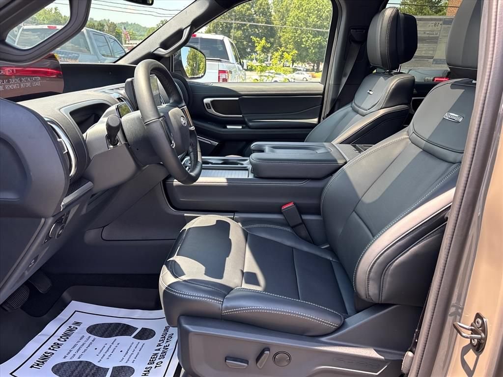 New 2027 Ford Expedition Platinum w/ Stealth Performance Package AWD/4WD image 24