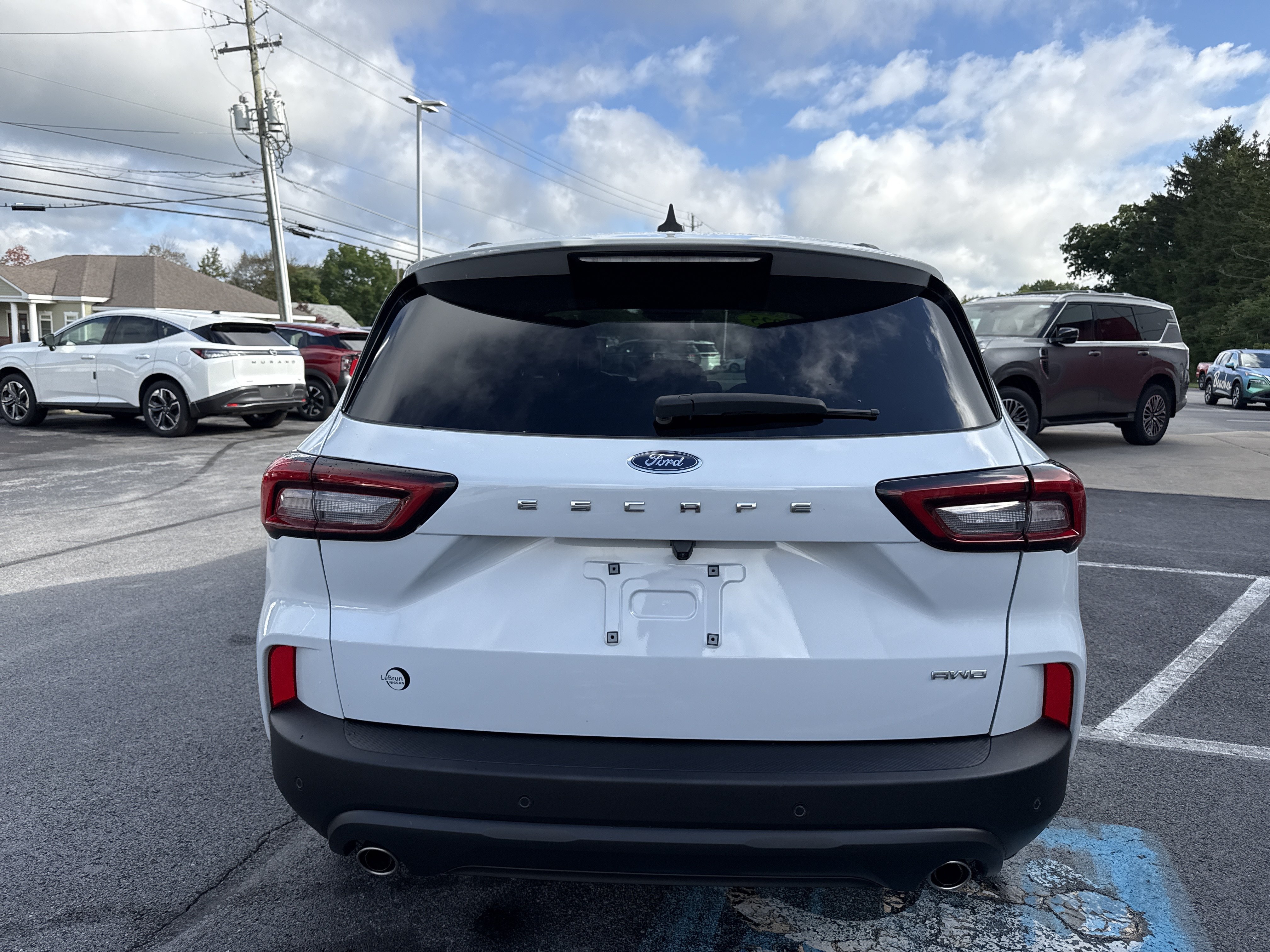 Used 2025 Ford Escape ST-Line w/ Tech Pack #1 AWD/4WD image 10
