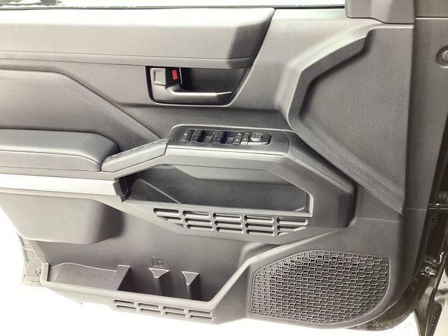 Certified 2025 Toyota Tacoma SR5 w/ SR5 Upgrade Package image 27