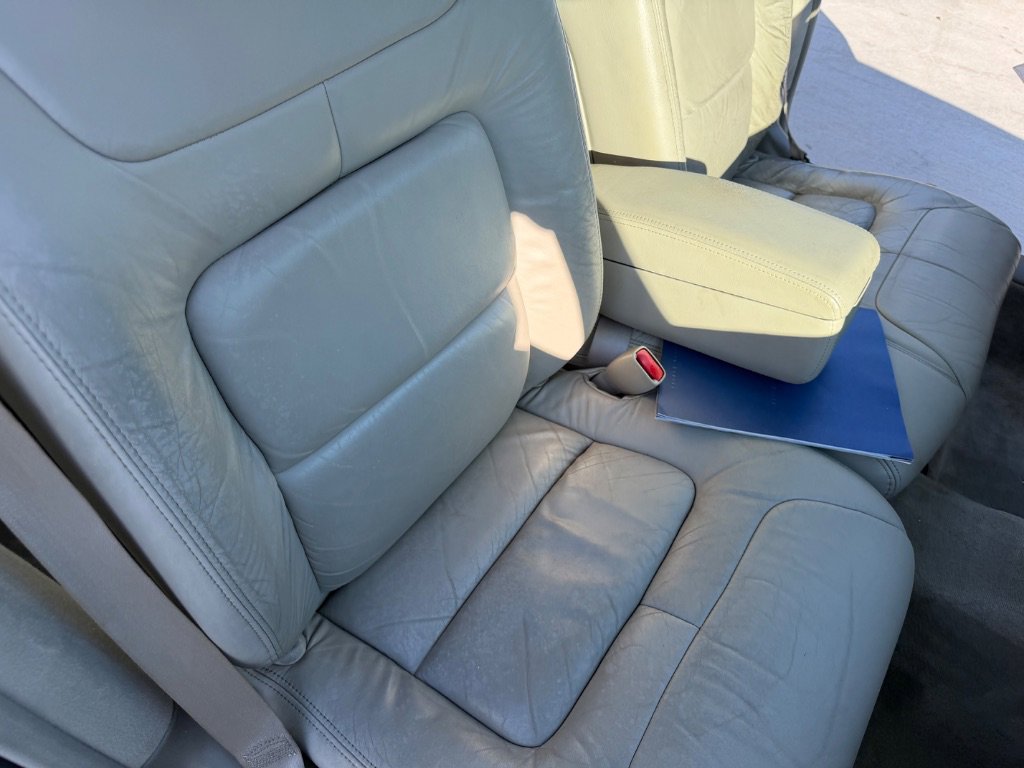 Used 1999 Cadillac De Ville Base image 21