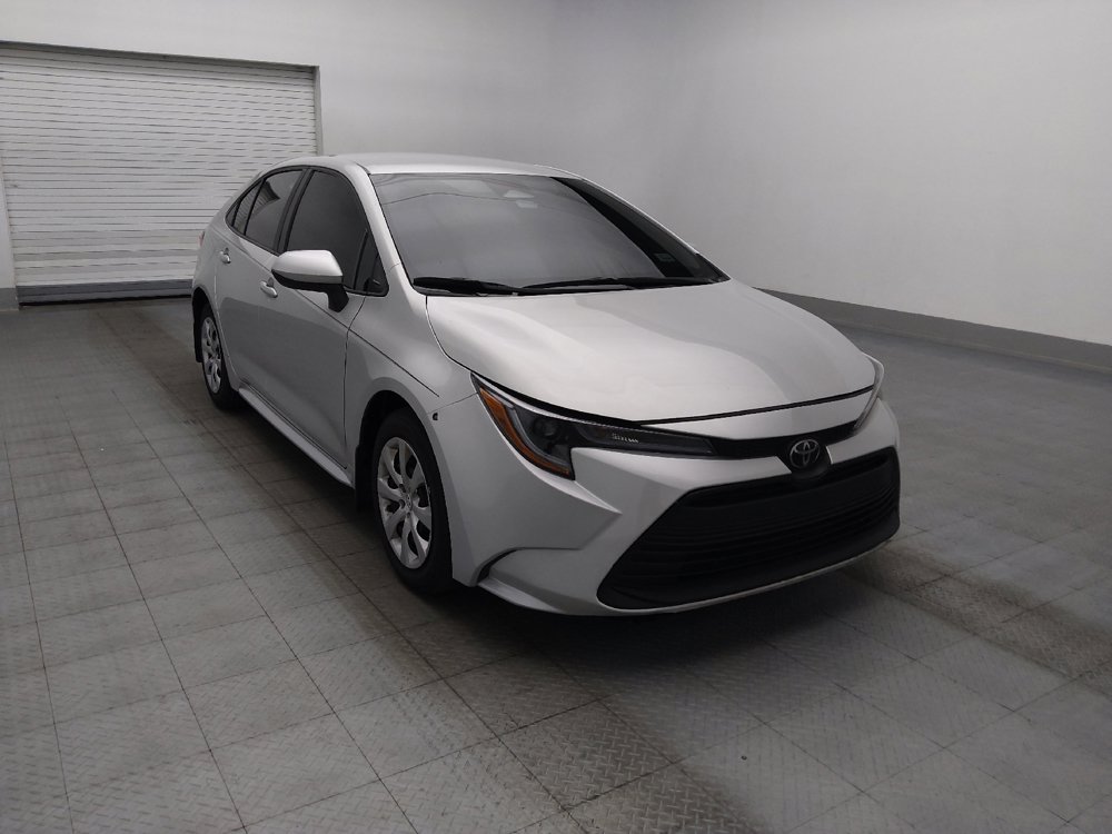 Used 2025 Toyota Corolla LE FWD image 13
