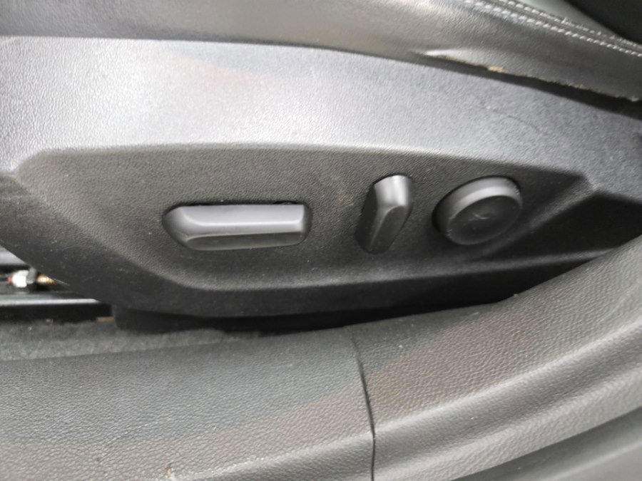 Used 2013 Chevrolet Malibu LTZ FWD image 29