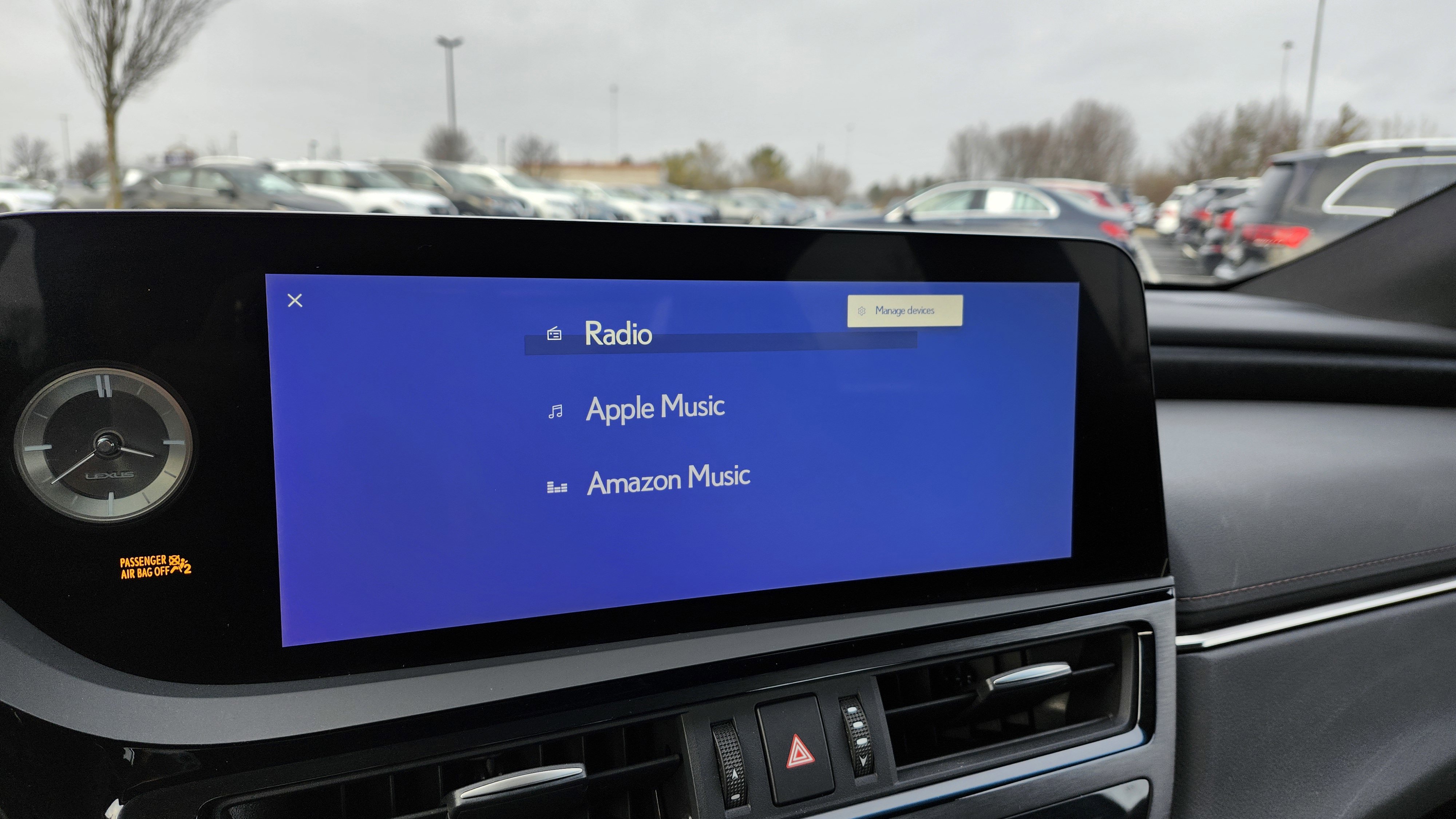 Used 2023 Lexus ES 300h w/ Luxury Package image 8