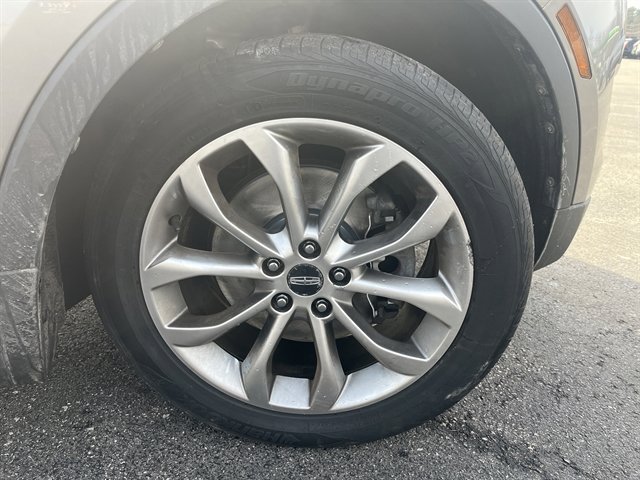 Used 2017 Lincoln MKC Select w/ Select Plus Package FWD image 4