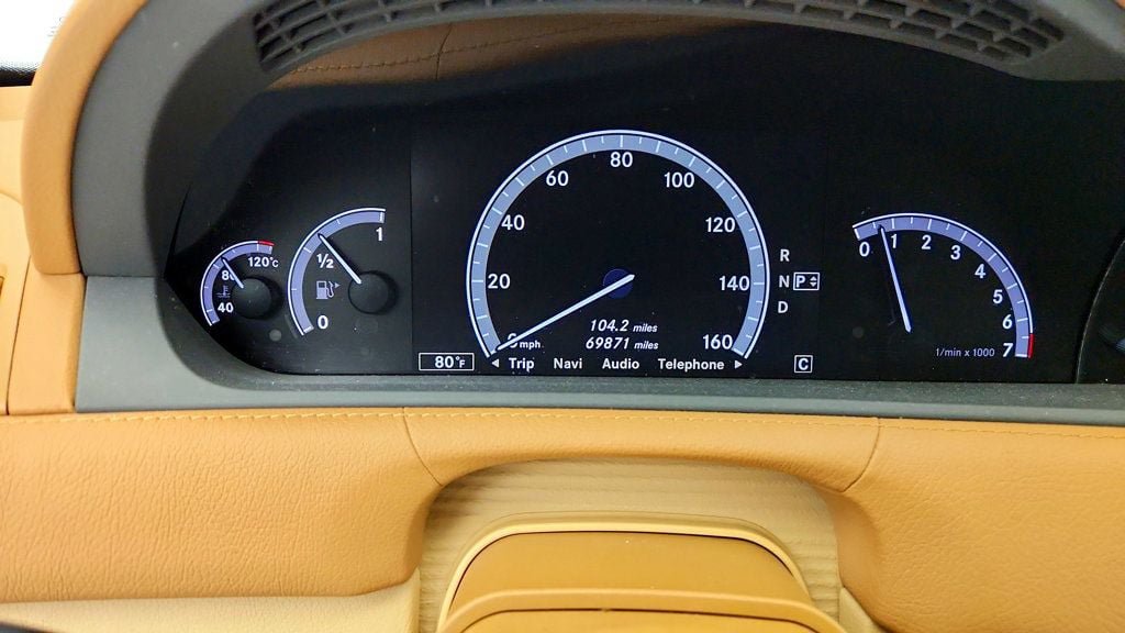 Used 2010 Mercedes-Benz CL 550 4MATIC image 14