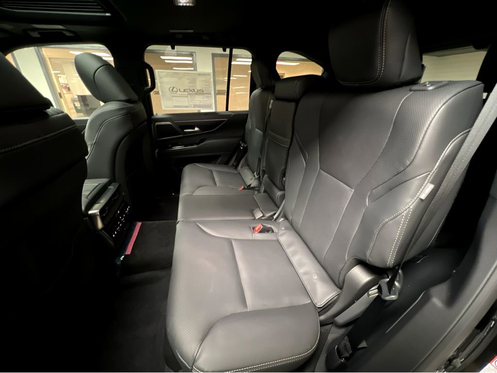 New 2026 Lexus LX 700h Luxury image 20