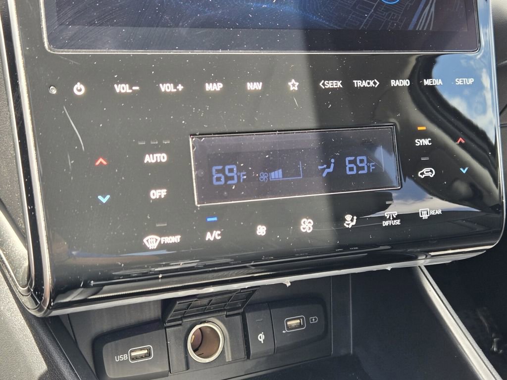 Certified 2024 Hyundai Tucson Limited FWD image 21