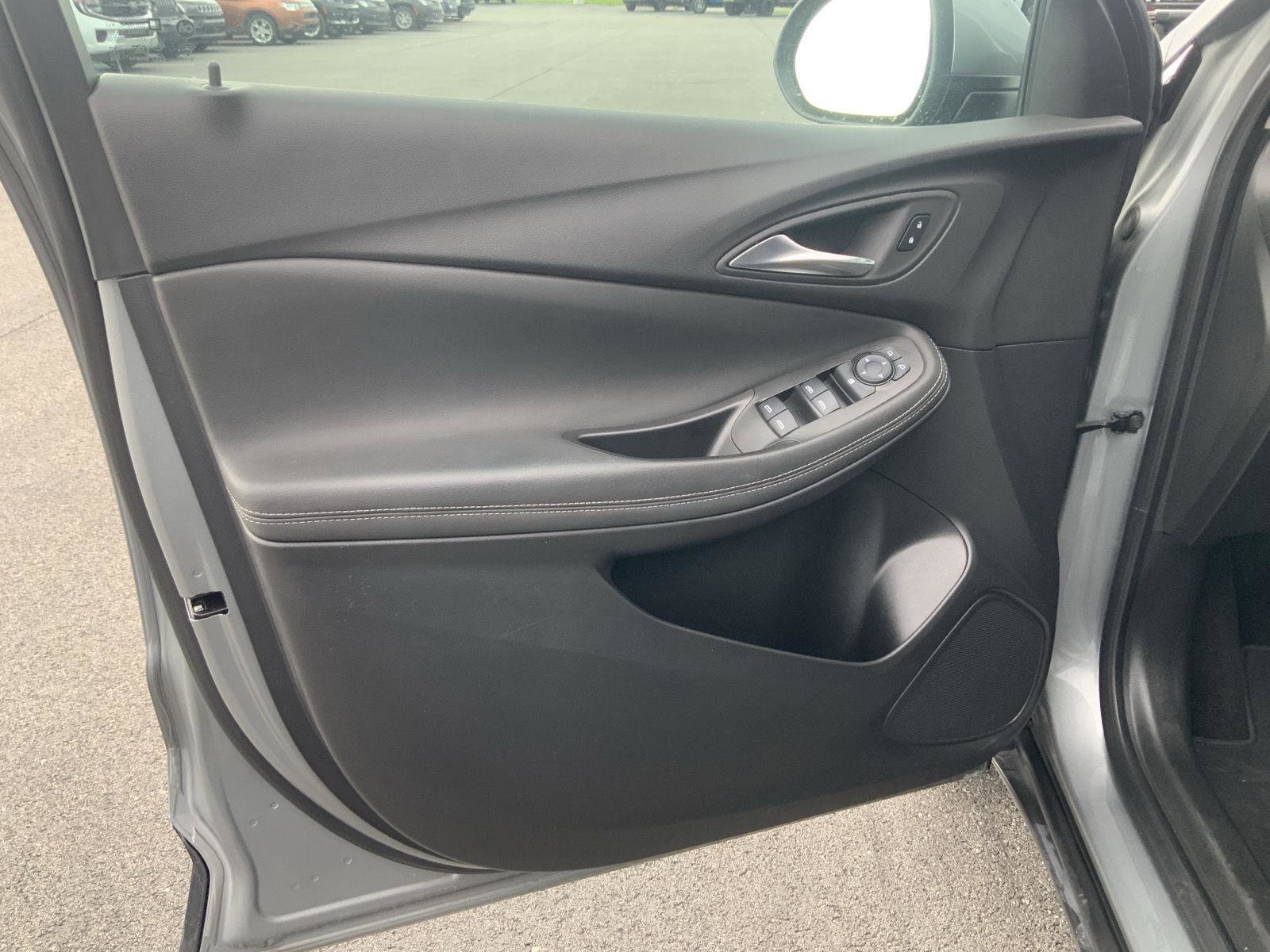 Used 2024 Buick Encore GX Preferred image 21