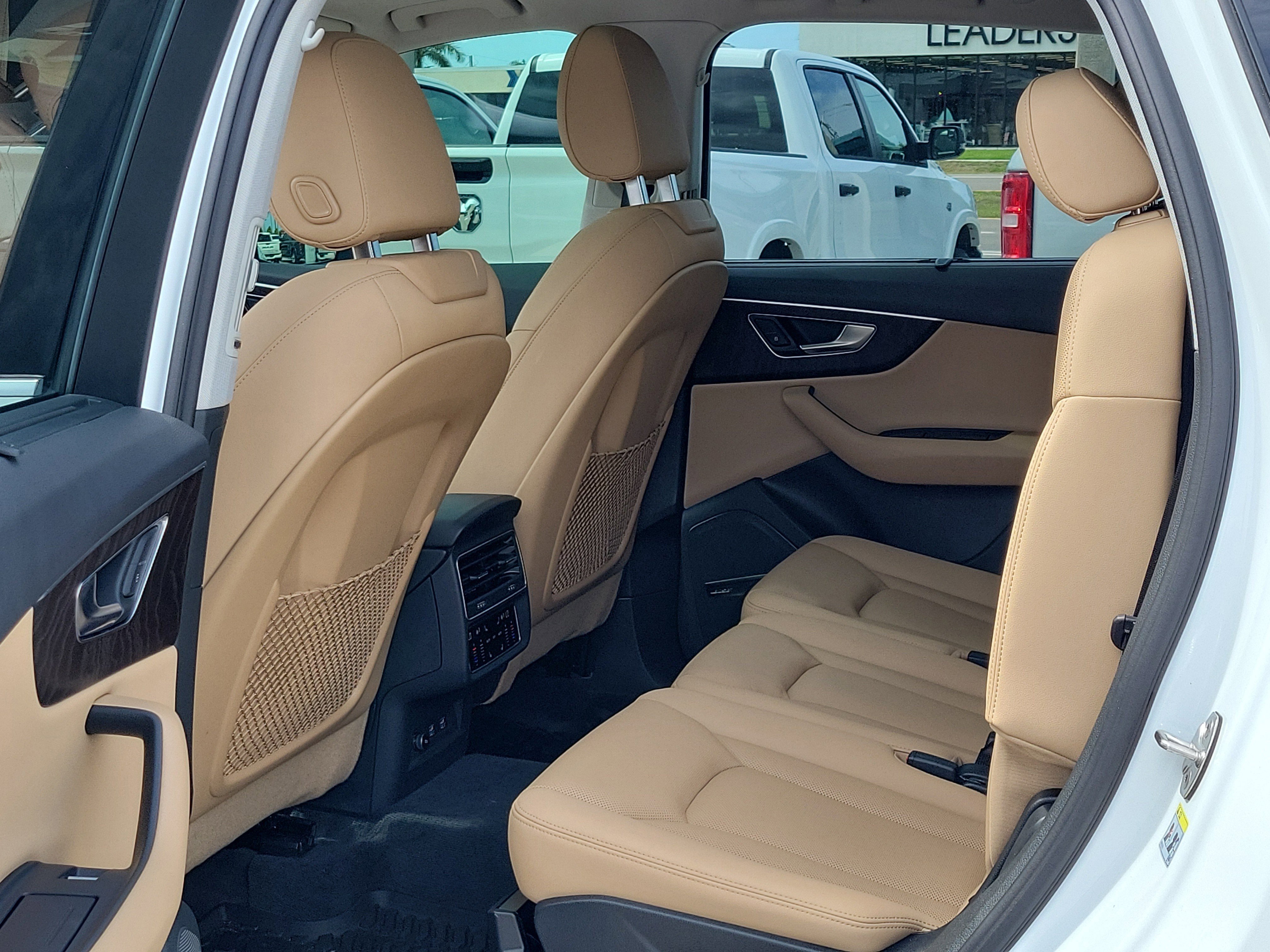 Used 2020 Audi Q7 3.0T Premium Plus image 13