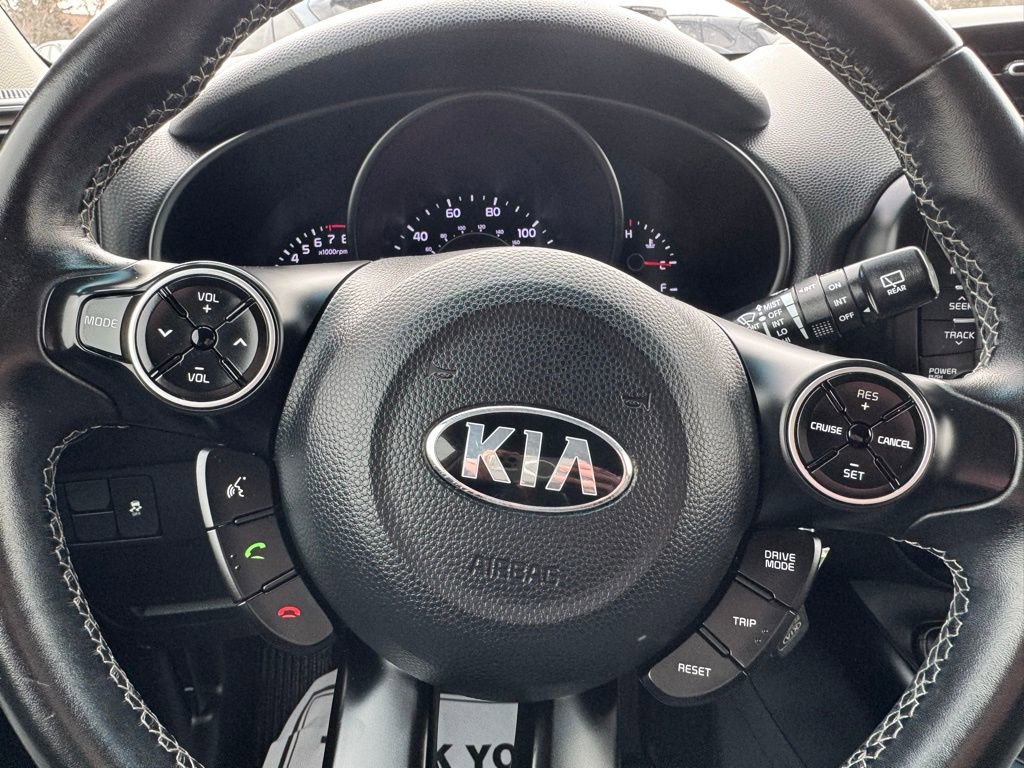 Used 2018 Kia Soul + image 15