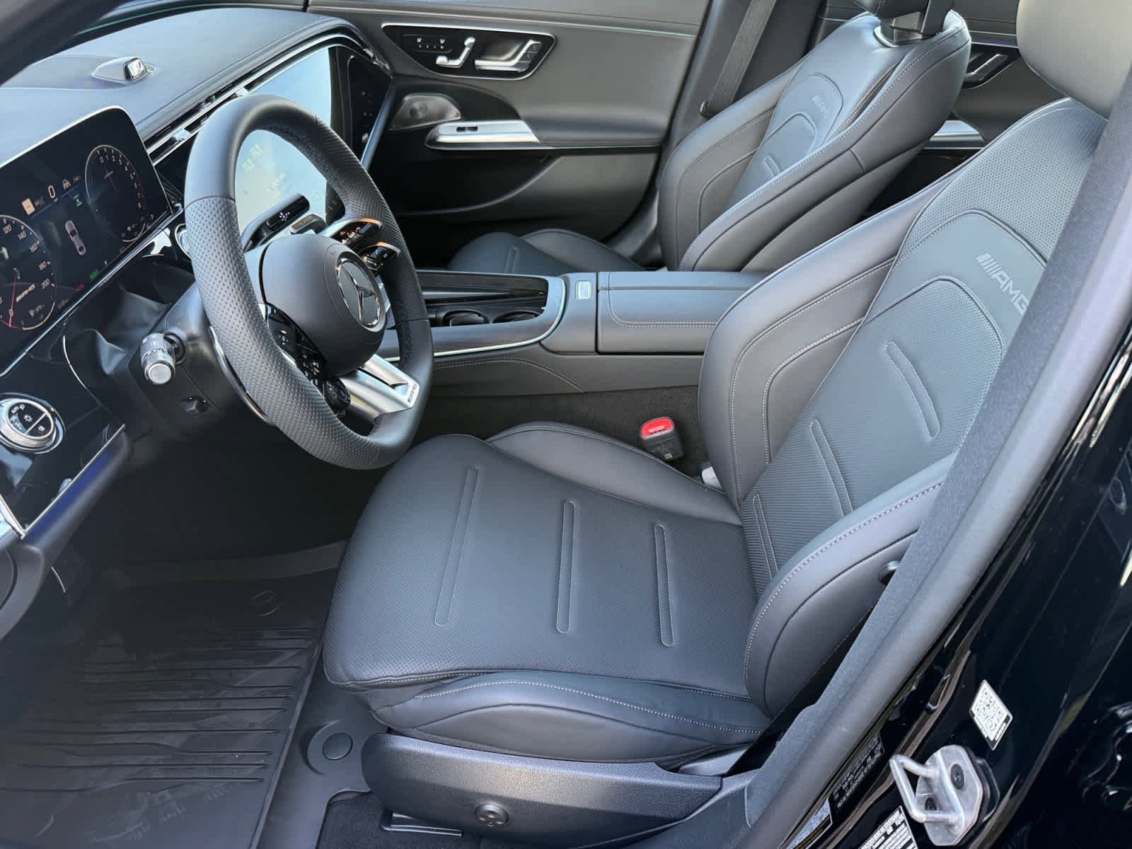 New 2026 Mercedes-Benz E 53 AMG e 4MATIC Sedan image 10